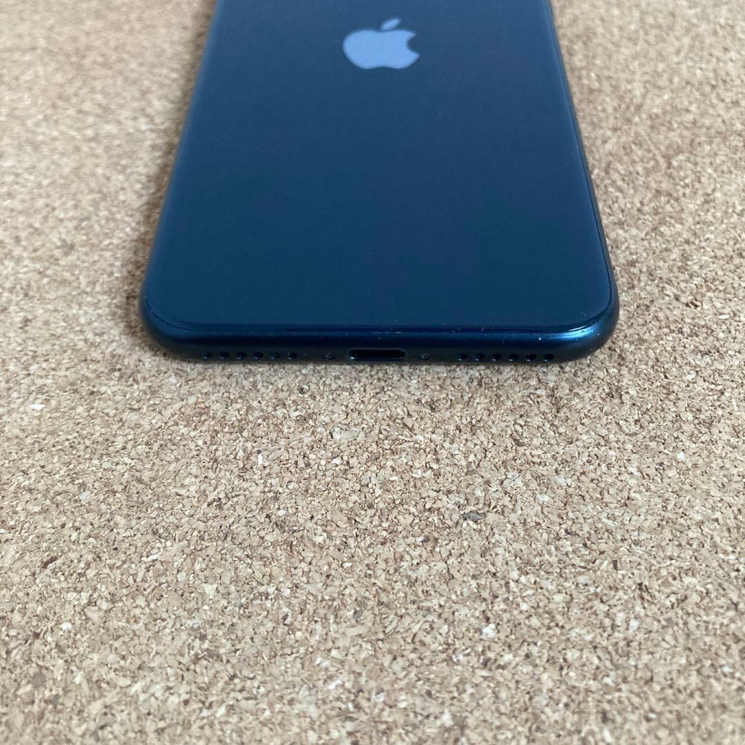 4188【早い者勝ち】電池新品☆iPhoneSE3 64GB SIMフリー☆