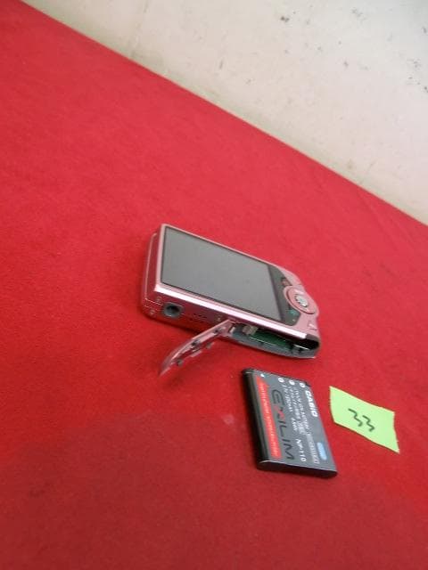 33：CASIO EXILIM　EX-Z2000　カシオ　デジカメ　ジャンク