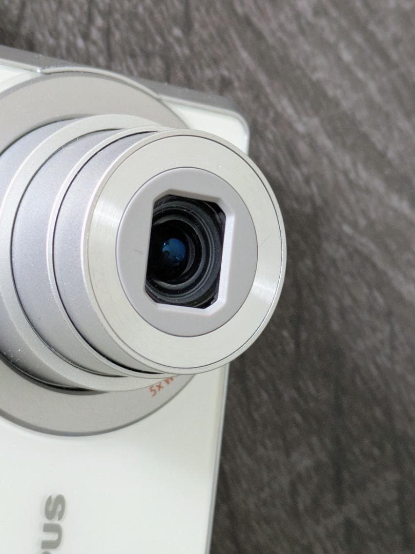 OLYMPUS FE-5030 パールホワイト デジタルカメラ 動作確認済み