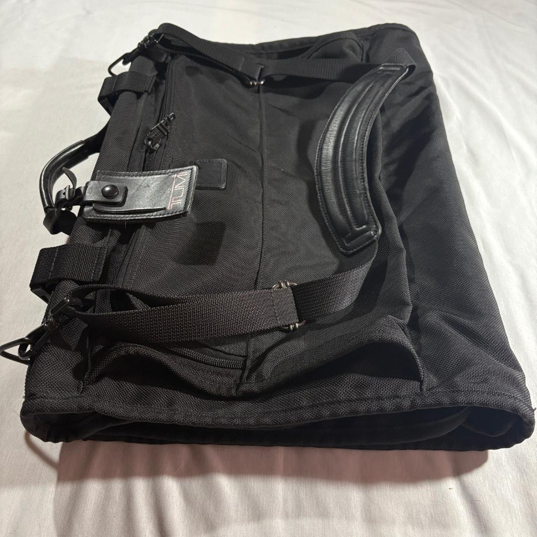 TUMI ビジネス ガーメントバッグ 出張 衣装収納 旅行 236D3