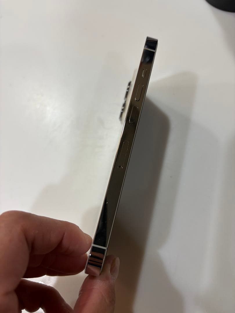 iPhone13pro本体