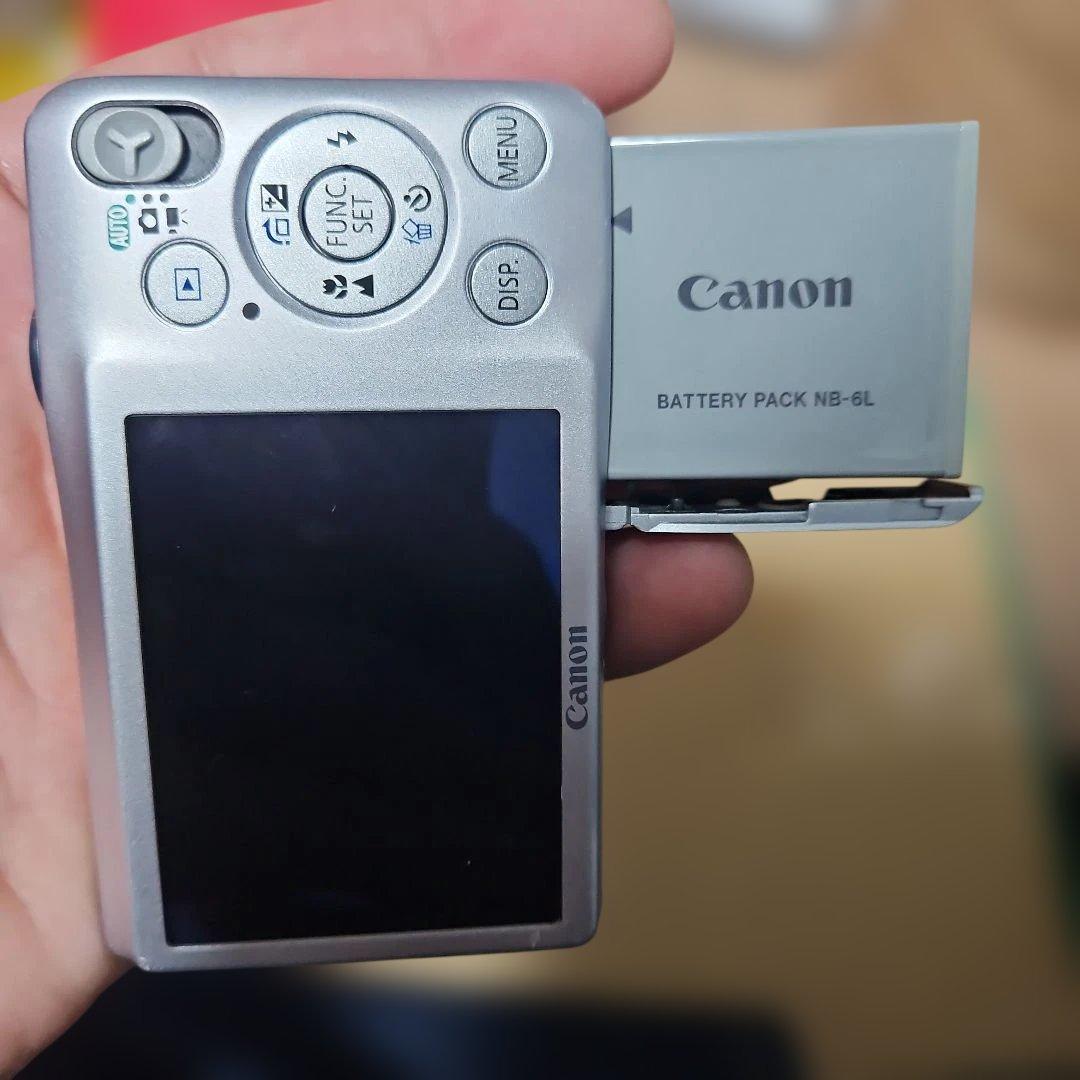 Canon IXY 200F コンパクトデジタルカメラジャンク品