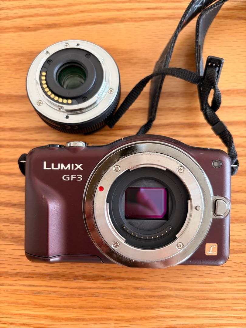 Panasonic LUMIX DMC-GF3　ダブルレンズキット
