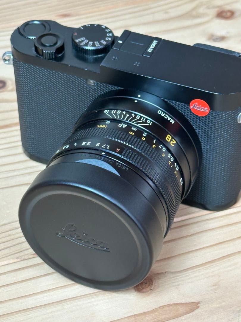 Leica Q2 コンパクトデジタルカメラ