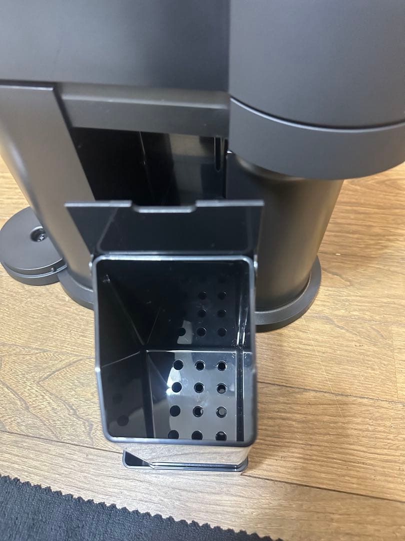 【美品】ネスプレッソ コーヒーメーカー 2024年製