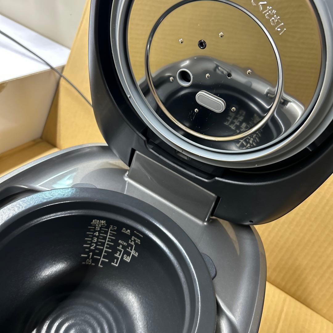 タイガー魔法瓶　TIGER 炊飯器 5.5合 土鍋圧力IH式 JPL-H100