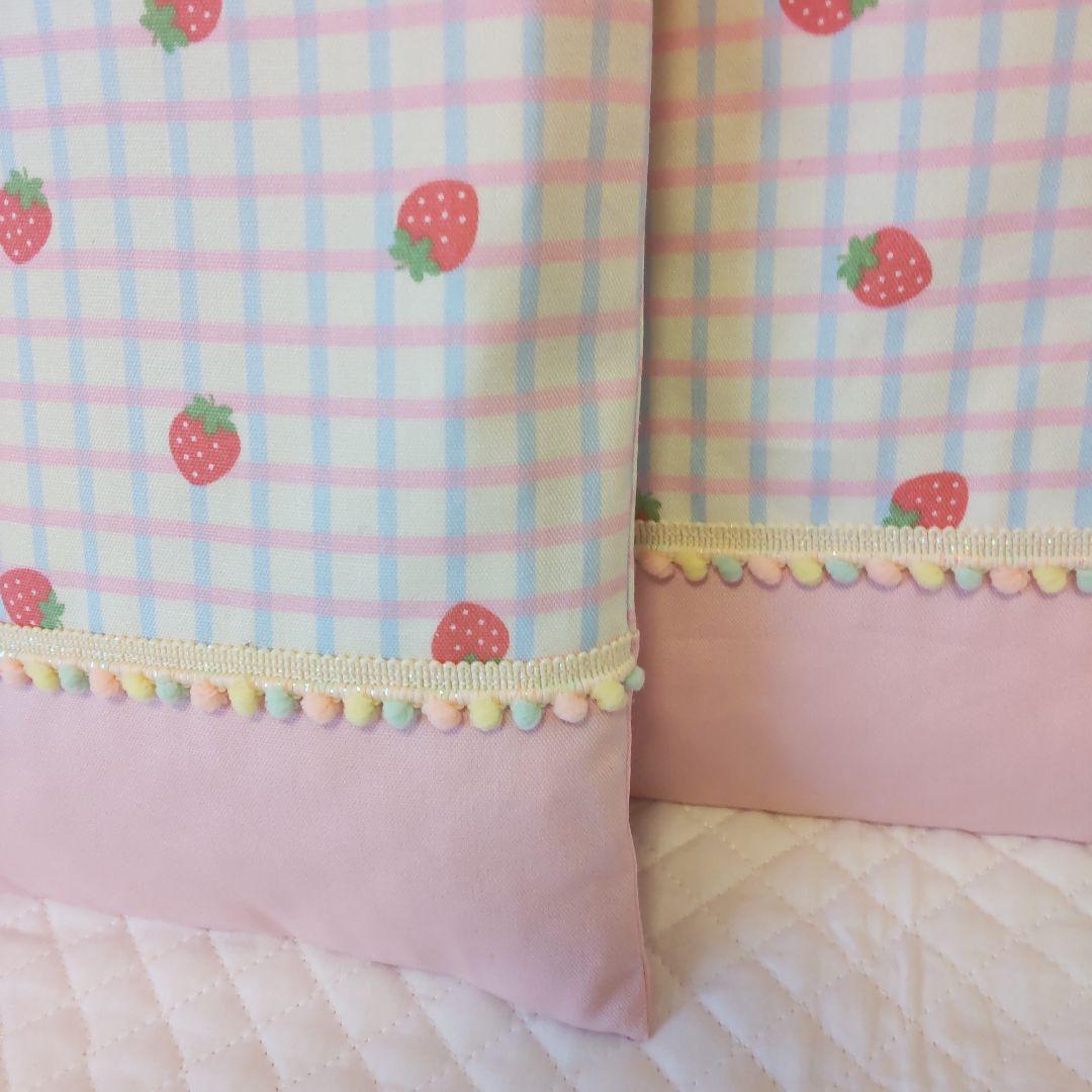 入園入学♡いちごミルク柄♡レッスンバック３点セット♡ラメカラフルポンポンレ―ス