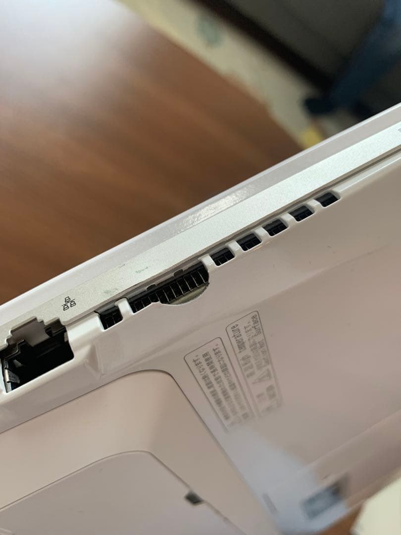 LIFEBOOK SH75/T ホワイトノートPC 中古品