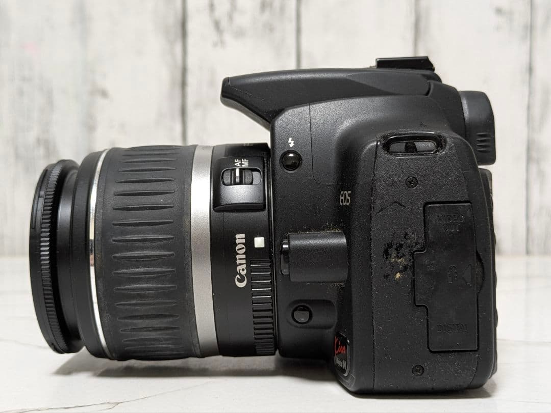 Canon　EOS kiss Digital N　レンズ付き