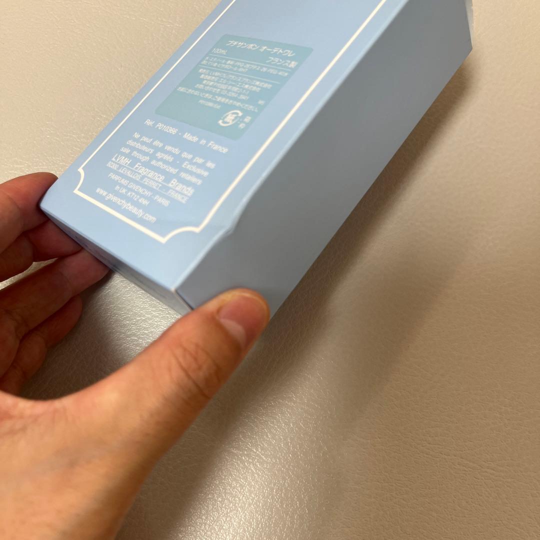 ジバンシー　プチサンボン　② 100ml
