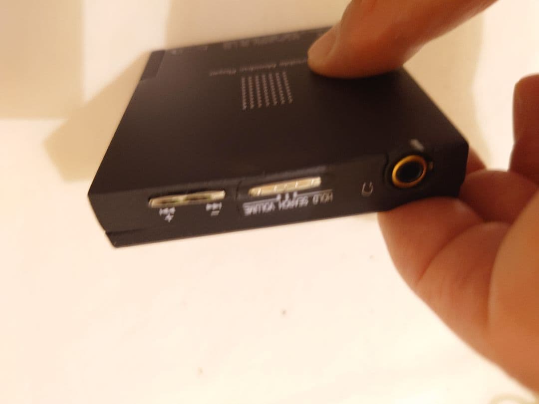 【ジャンク美品】Victor ポータブルミニディスクプレーヤー XM-PX5