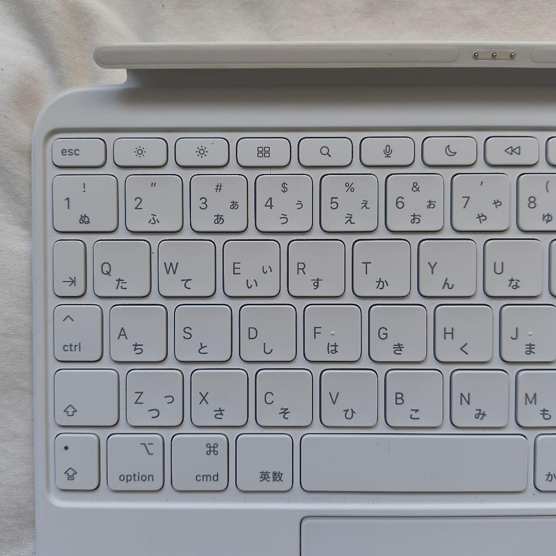 【ほぼ新品】iPad キーボード 箱付き。ワンランク上の快適タイピング。