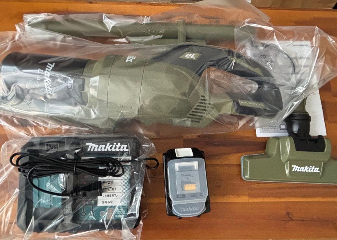 新品 マキタ CL286FD RFO サイクロンクリーナー バッテリー・充電器付