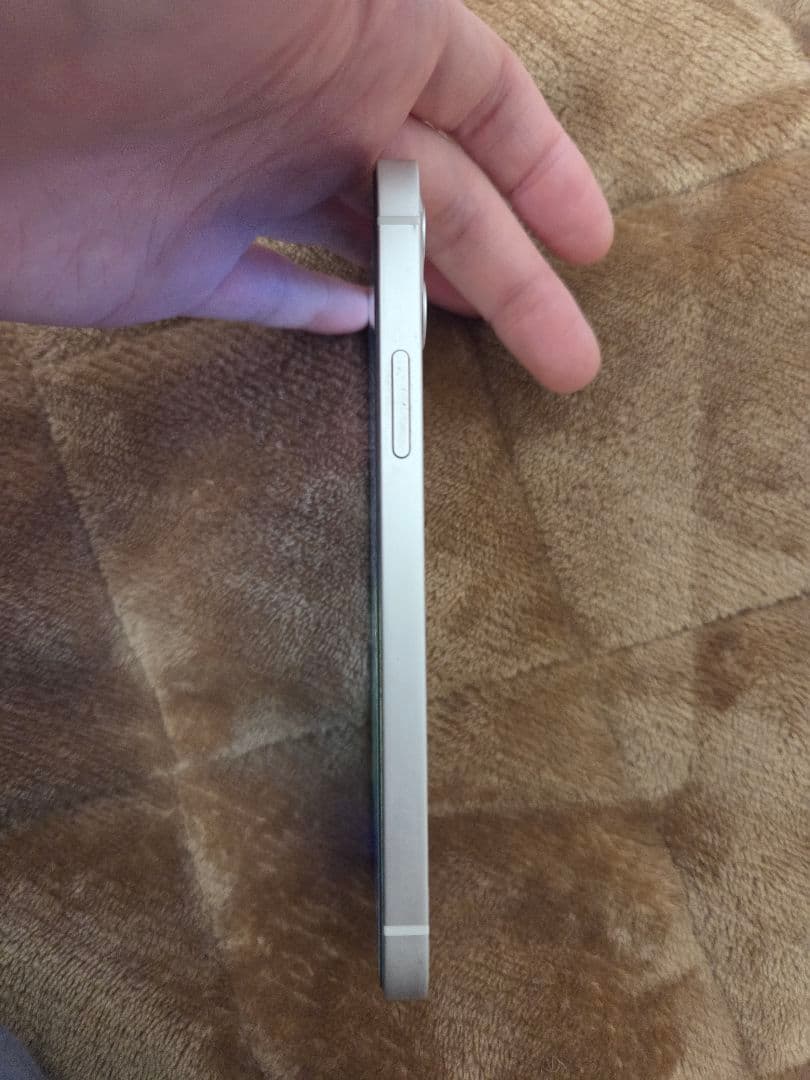 iPhone12　128kb