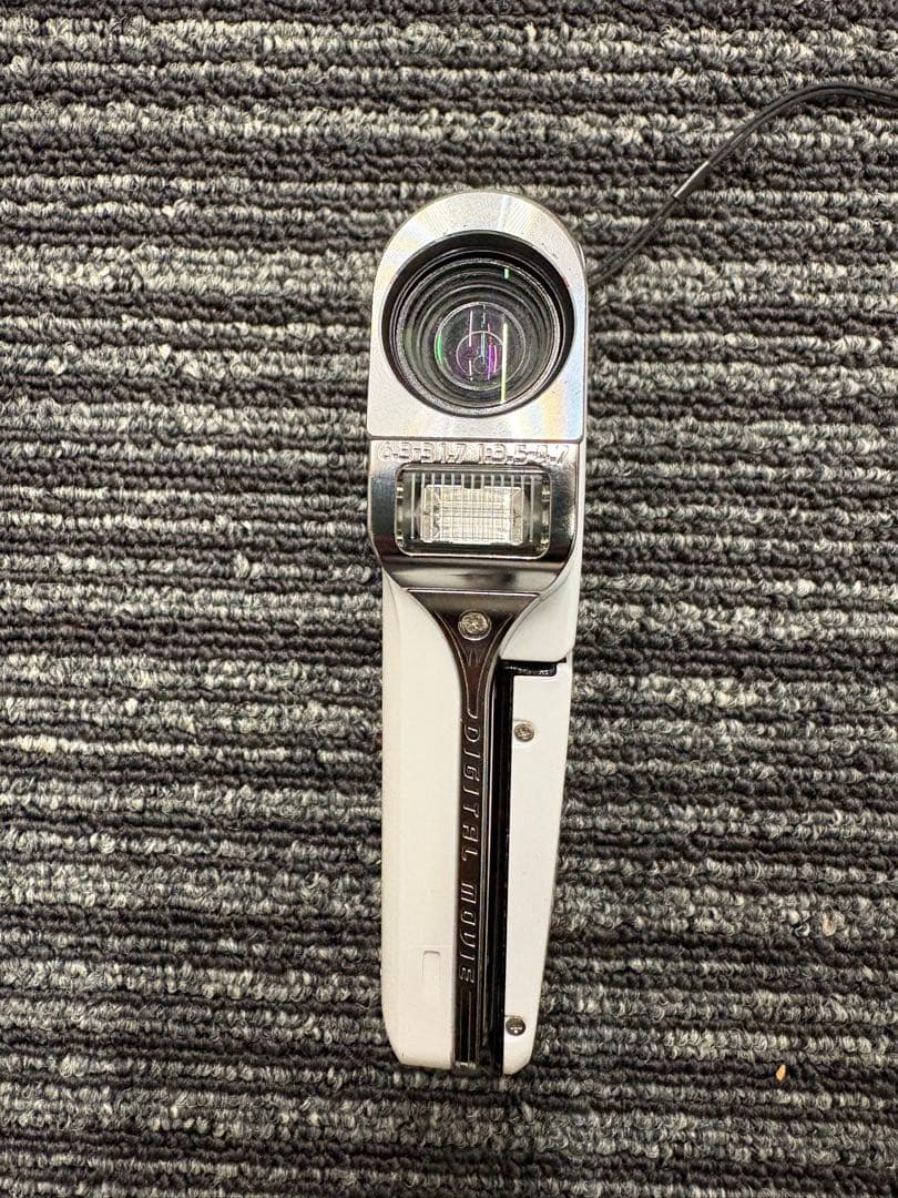 【美品】サンヨー SANYO Xacti DMX-C5 ビデオカメラ 動作品 白