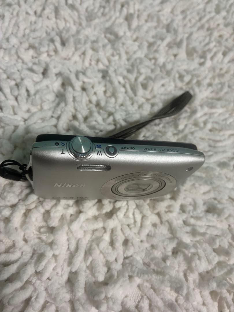 Nikon COOLPIX S3300 6倍　バッテリー・充電器付　シルバー