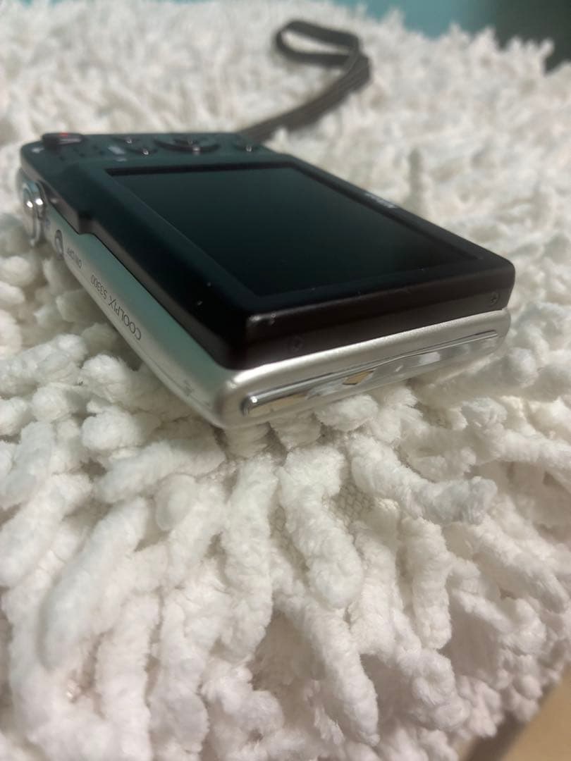 Nikon COOLPIX S3300 6倍　バッテリー・充電器付　シルバー