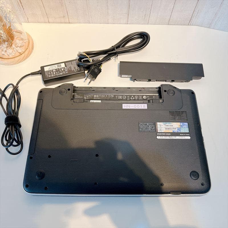 DELL ノートPC Windows11 第4世代i3 HN18