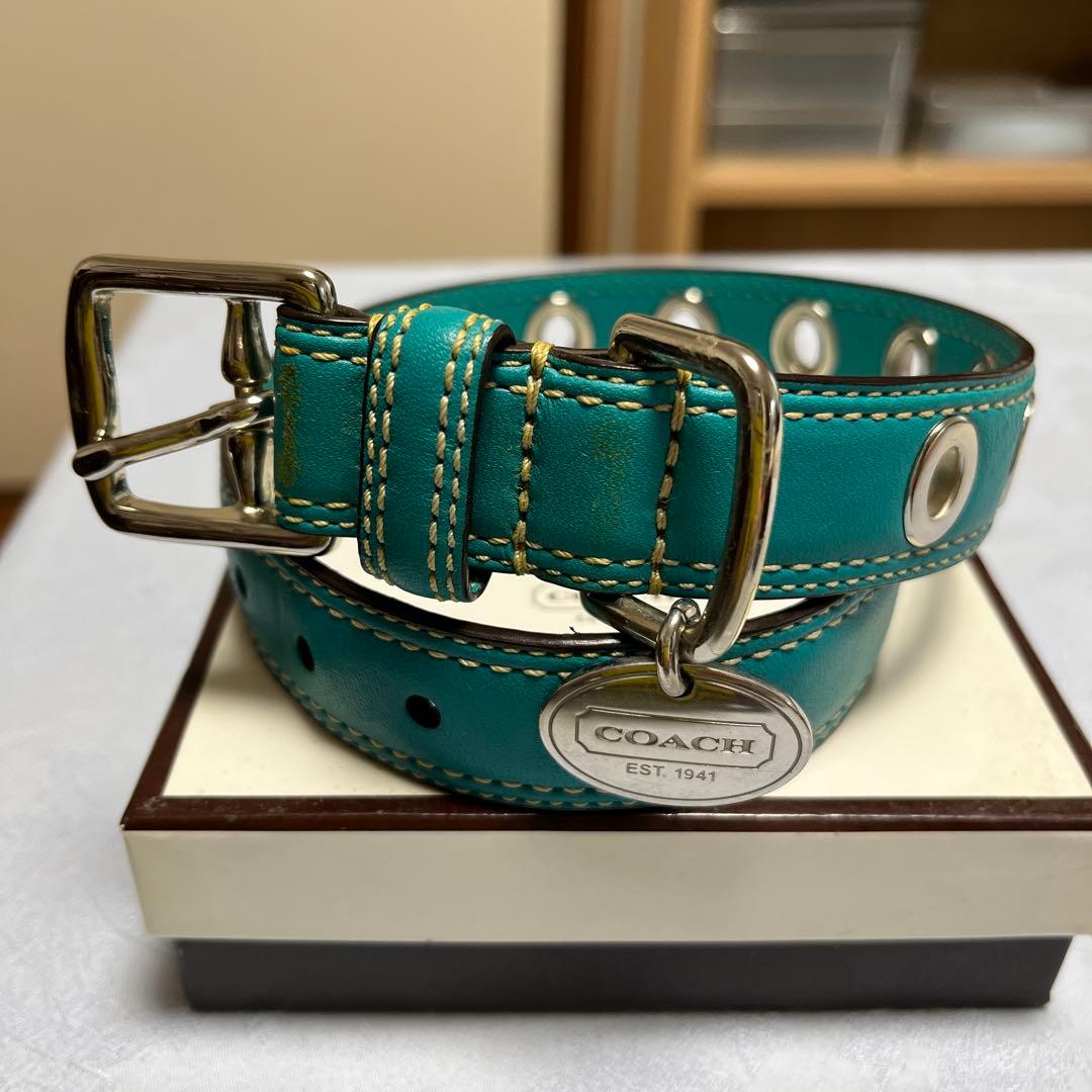 COACH レザー首輪 Mサイズ