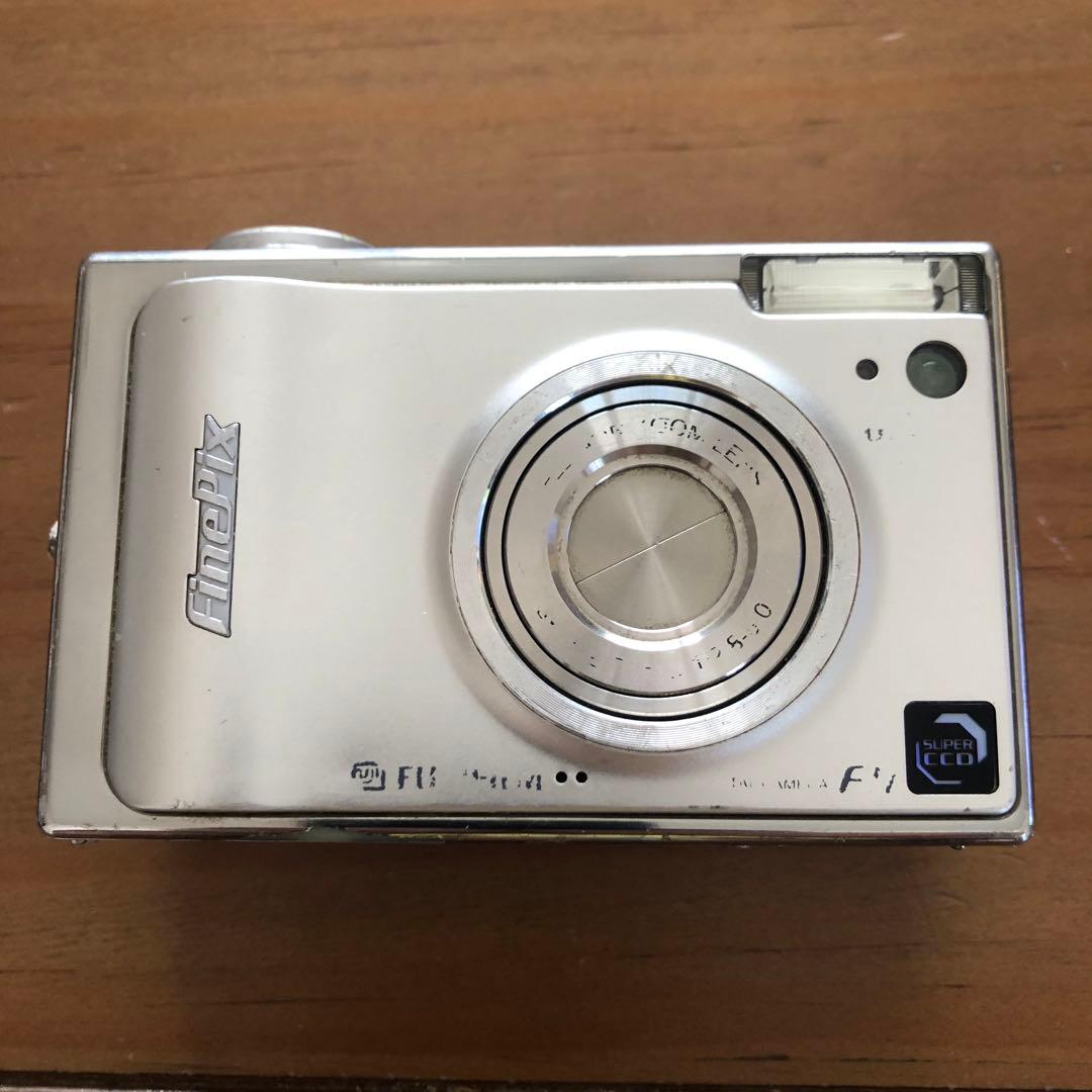 【作例あり】FUJIFILM finepix F11 CCDセンサー コンデジ