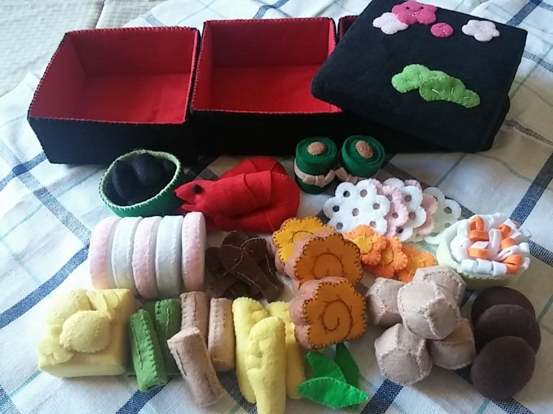 フェルトままごと おせち3段セット
