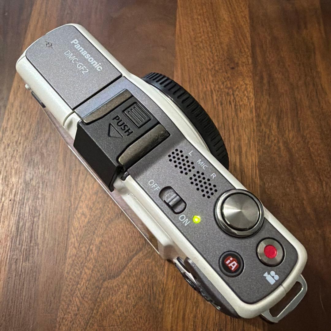 Panasonic LUMIX DMC-GF2 ホワイト パナソニック 充電器