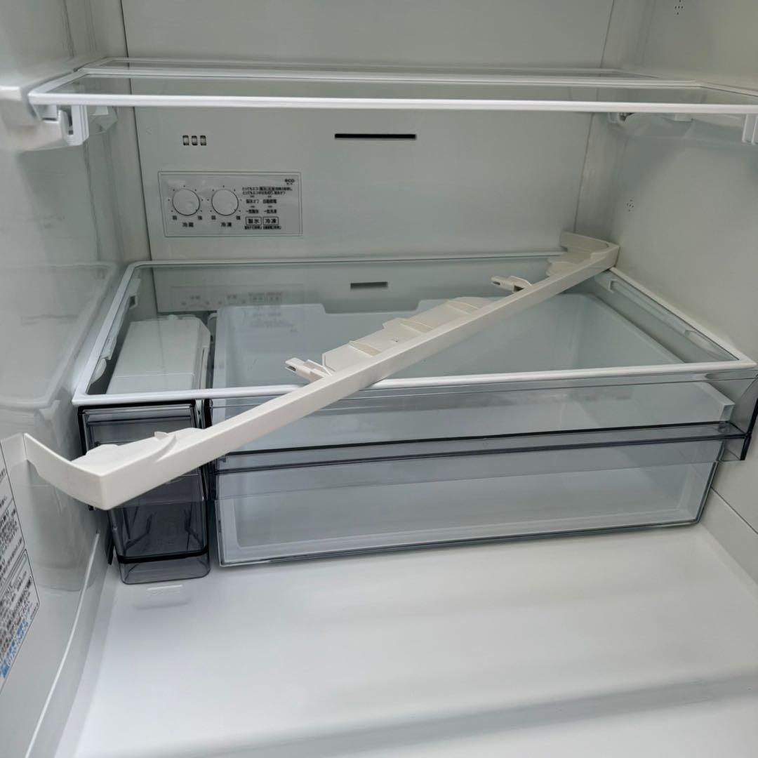 129⭐️2025年製★ほぼ新品★東芝　冷蔵庫　大型　3ドア　自動製氷　356L