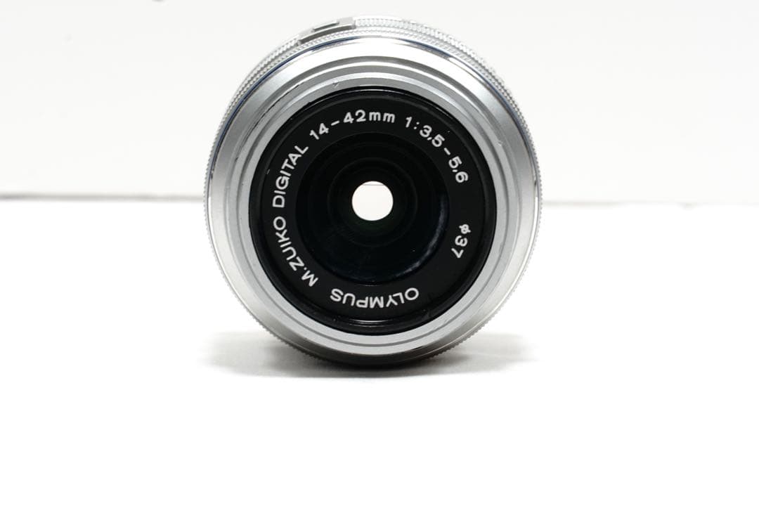 OLYMPUS PEN Mini E-PM1 レンズセット ショット数少ない