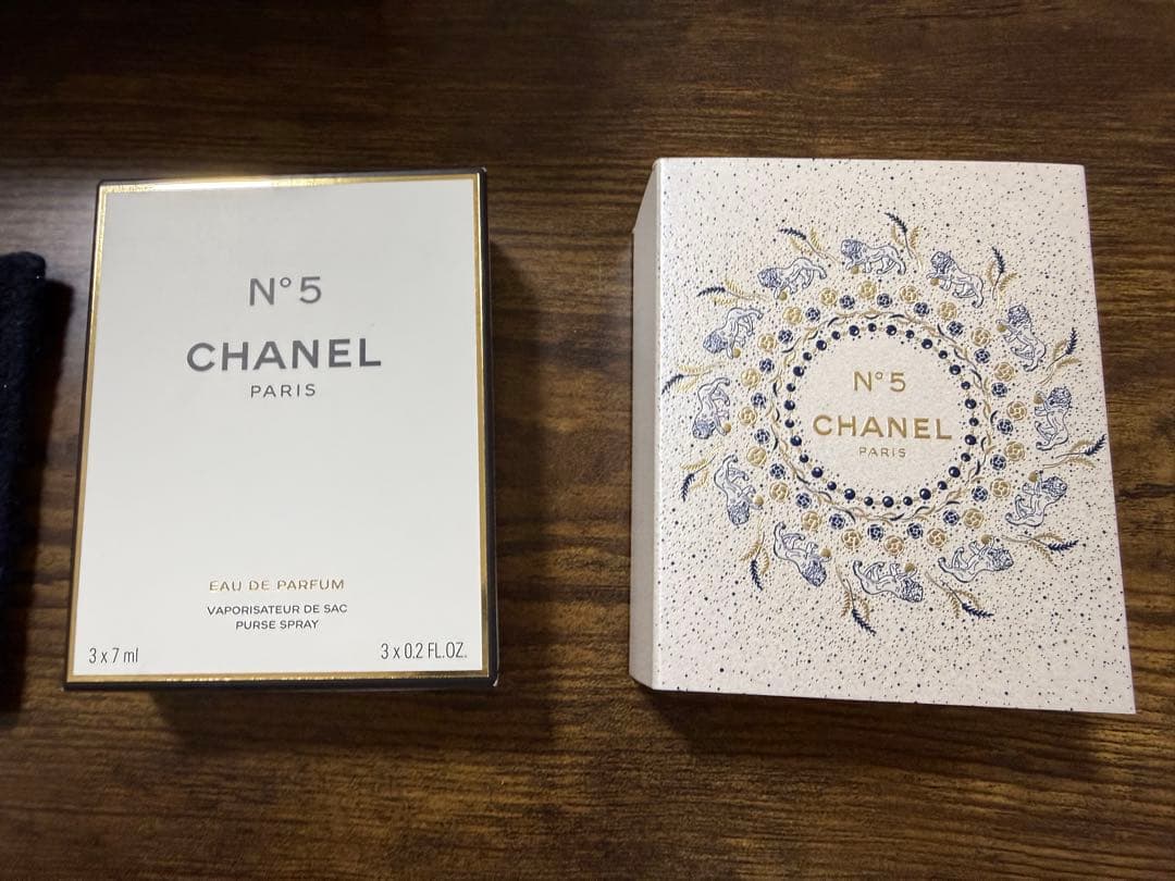CHANEL N°5 オードゥパルファム ツイスト＆スプレー（ケース付き）