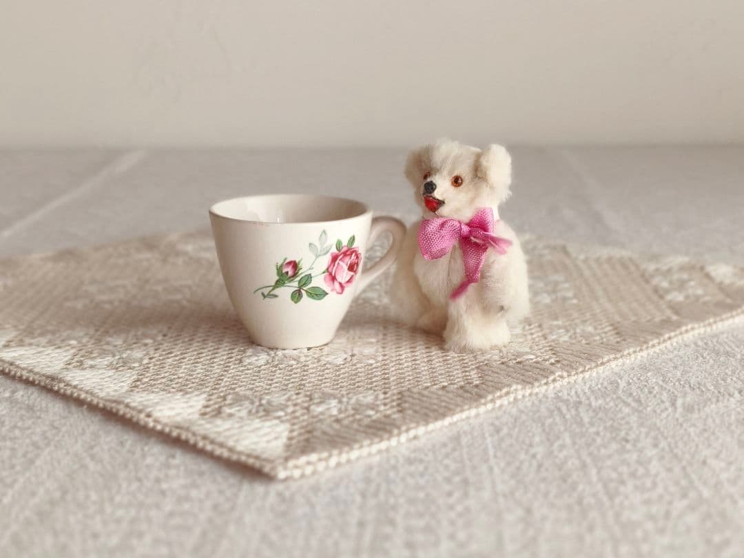 【あやっちさま】antique mini cup ୨୧ 薔薇の絵の 小さなカップ