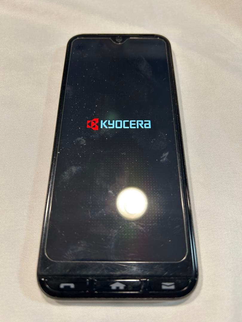 ⟡.·京セラ かんたんスマホ3 A205KC シルバー バッテリー90%以上⟡.