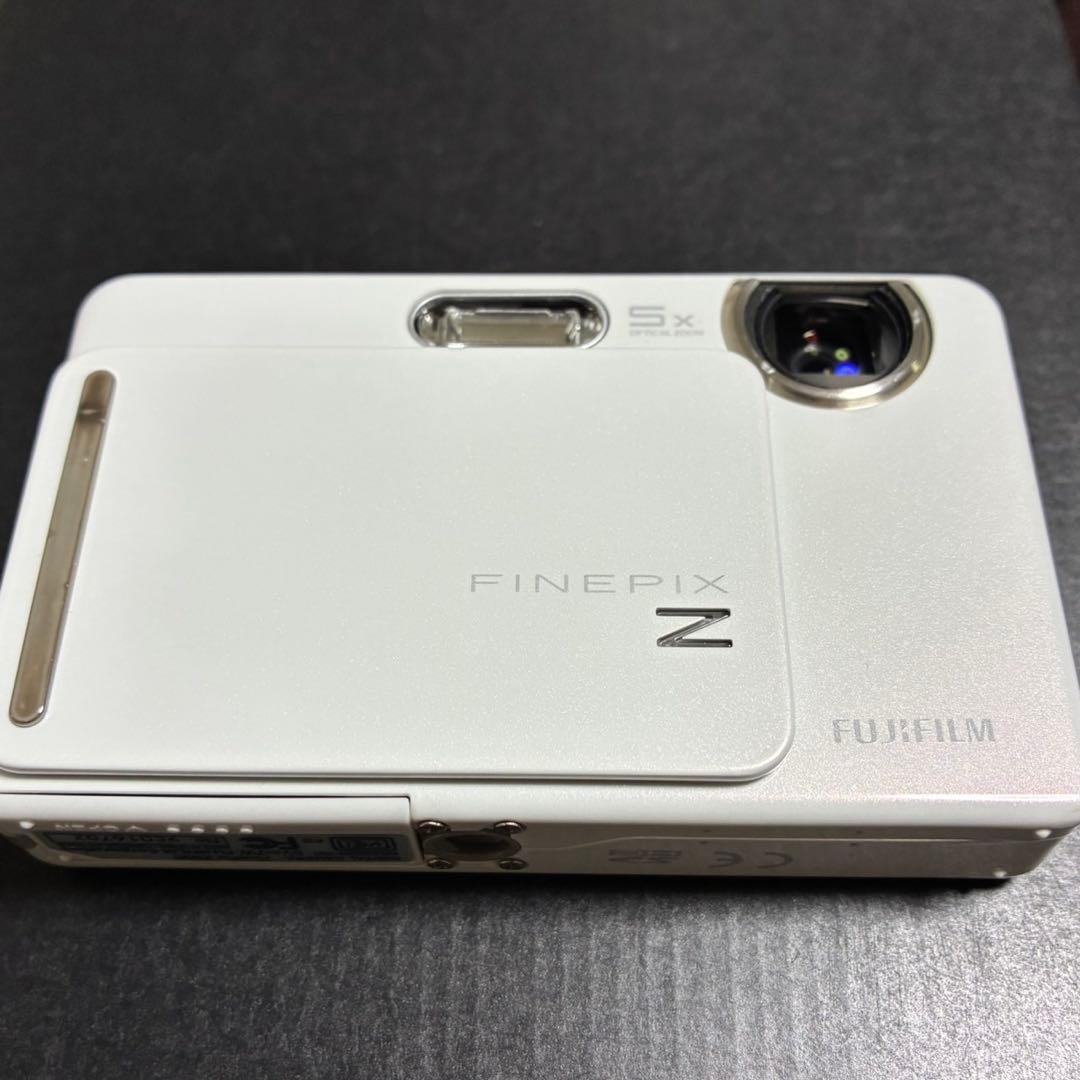 FUJIFILM FINEPIX Z300ホワイトデジタルカメラ 充電器つき