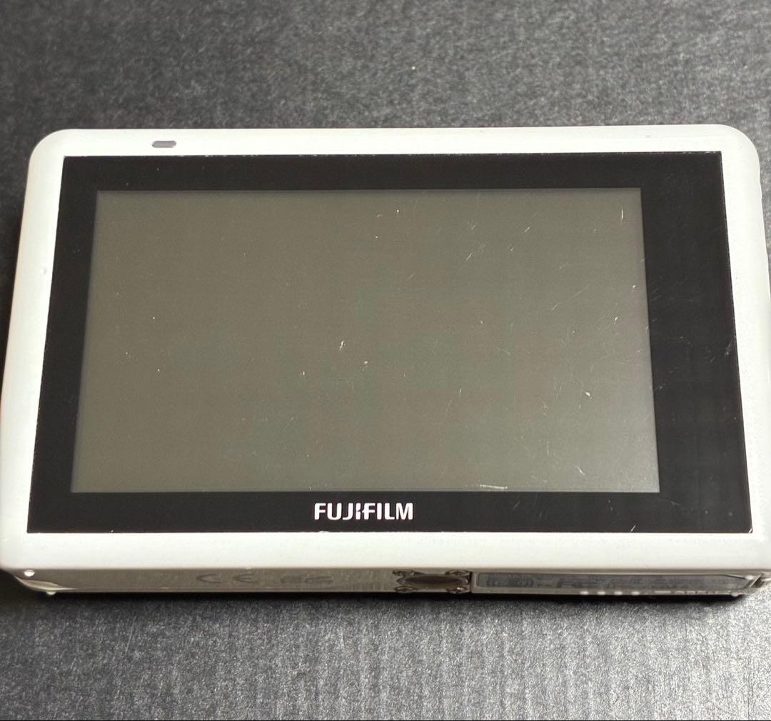 FUJIFILM FINEPIX Z300ホワイトデジタルカメラ 充電器つき