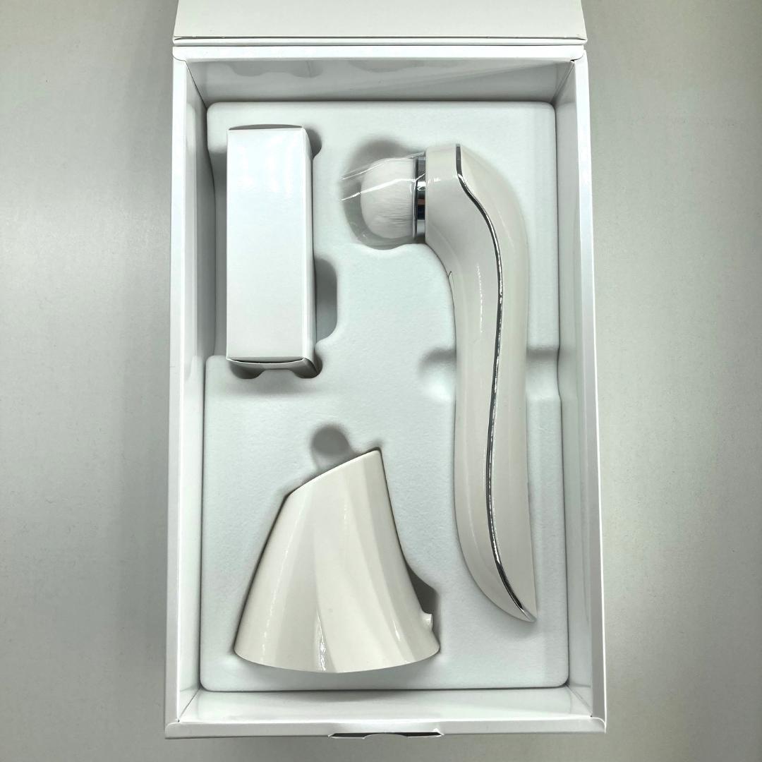 未使用品　Refa リファクリア　電動洗顔ブラシ　替えブラシヘッド付き