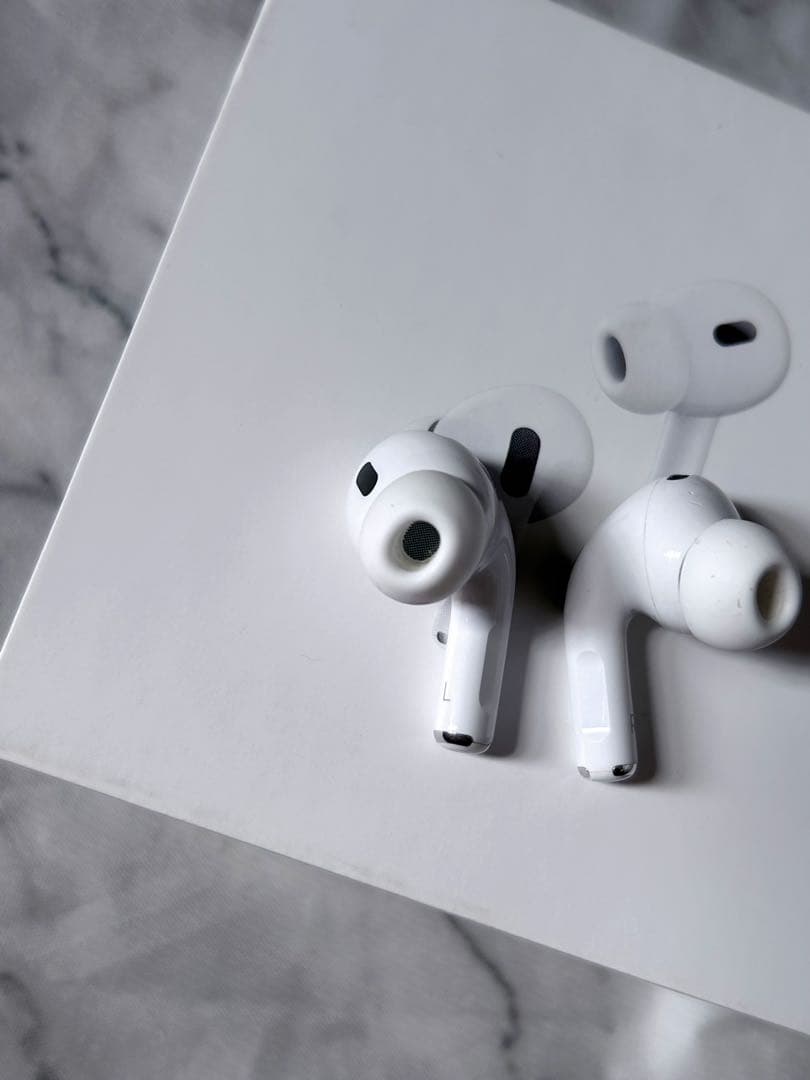 純正 AirPods Pro 第2世代左右イヤホンのみ 箱付き