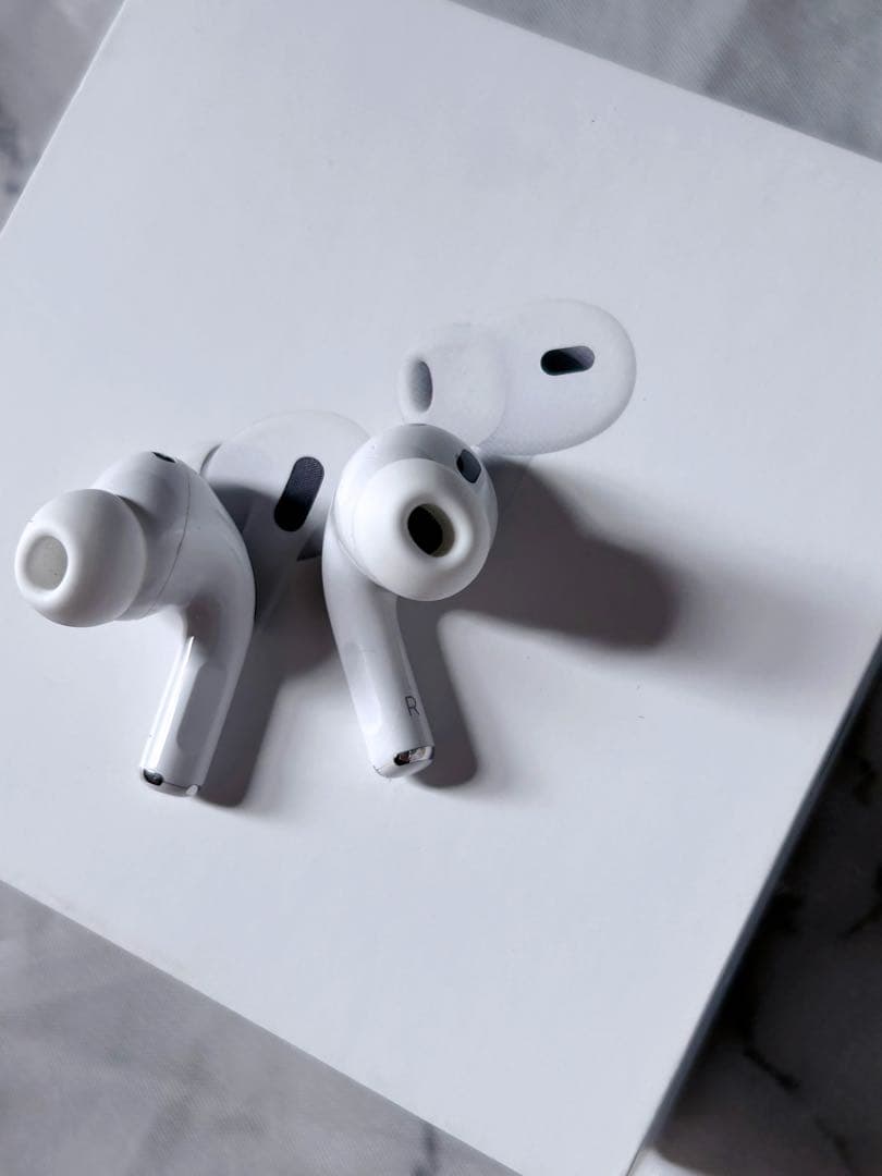 純正 AirPods Pro 第2世代左右イヤホンのみ 箱付き