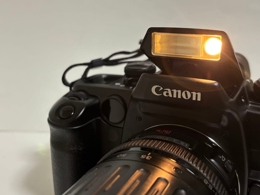 フィルム一眼レフ Canon EOS55 ブラック35-135mmレンズ付