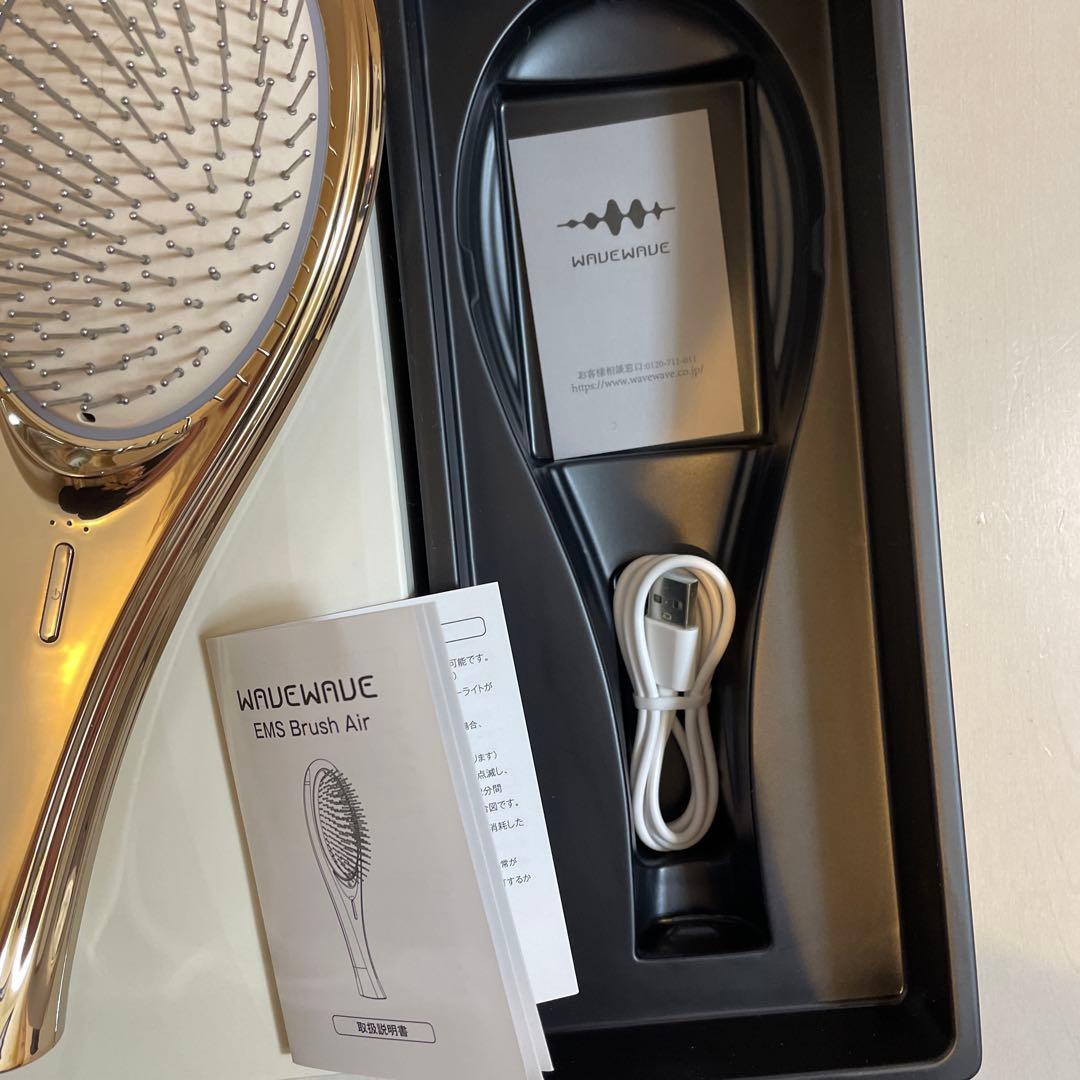 EMS WAVEWAVE Brush Air 美顔器 ゴールド 赤色LED