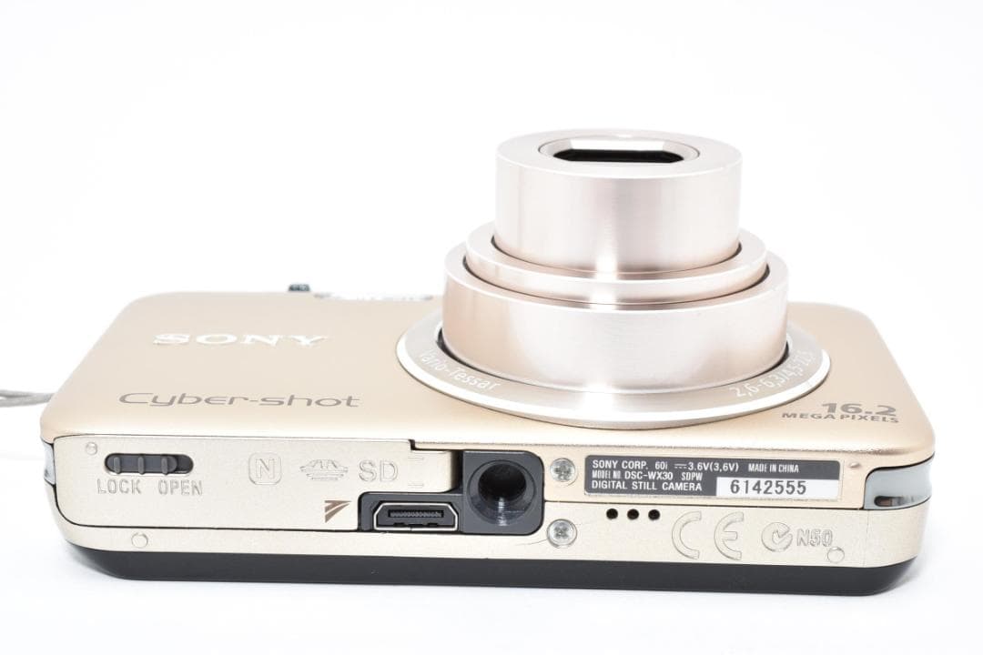 《 美品 》ソニー　SONY Cyber-shot DSC-WX30 ゴールド