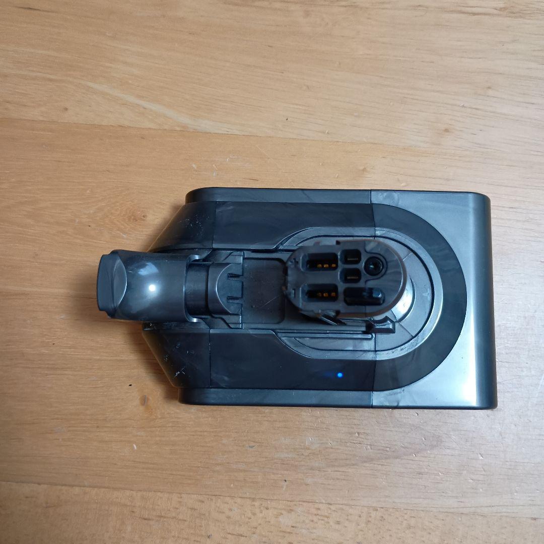 ダイソン　SV18FF Dyson Digital Slim 充電器付き