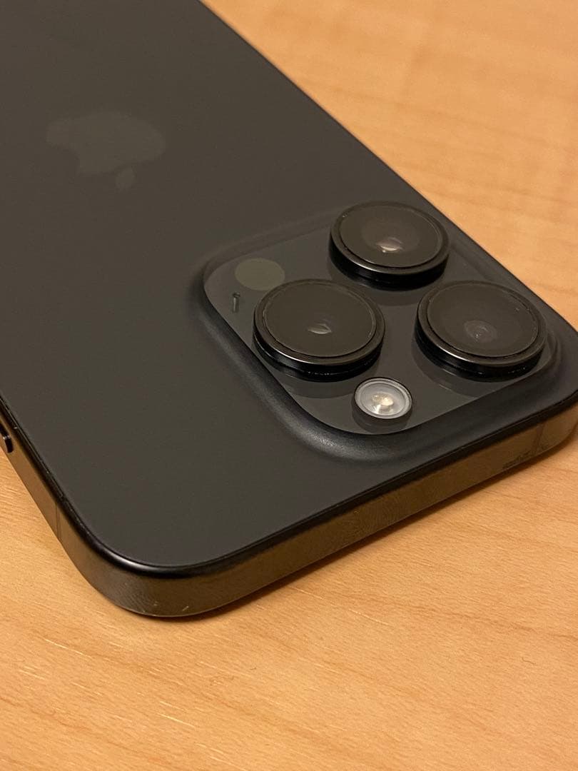 iPhone 15 Pro 128GB ブラックチタニウム起動不可 SIMフリー