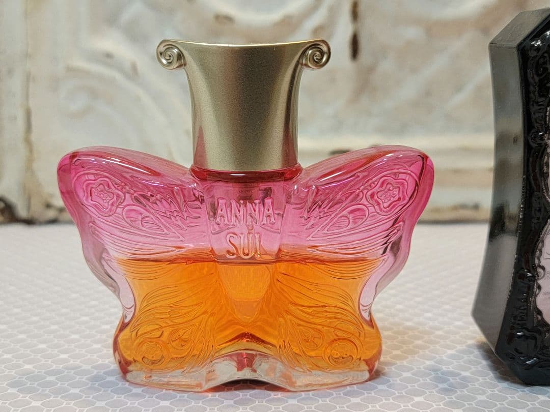 ANNA SUI「スイラブ オードトワレ」と「アナスイ オードトワレ」のセット