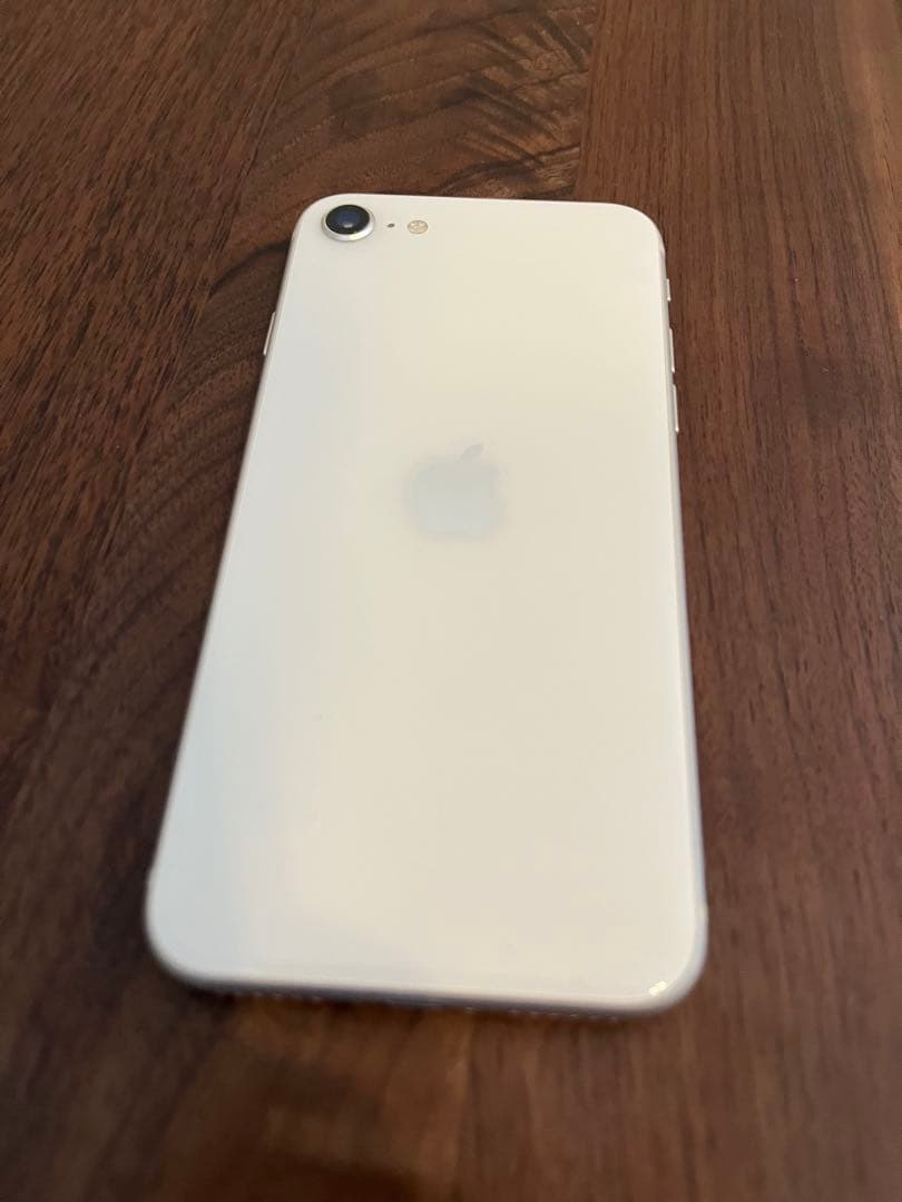 Apple iPhone SE3 ホワイト　64GB