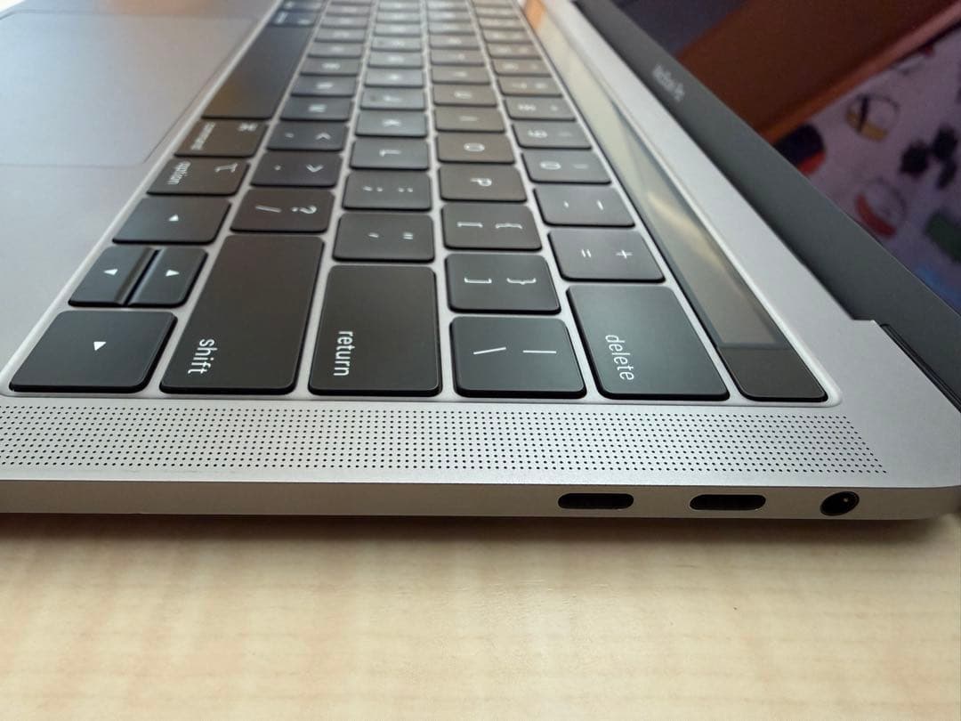 MacBook Pro 2019 13インチ 16GB 1TB USキーボード
