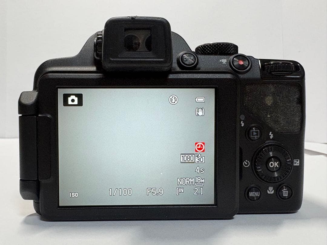Nikon coolpix P520コンパクトデジタルカメラ デジカメ