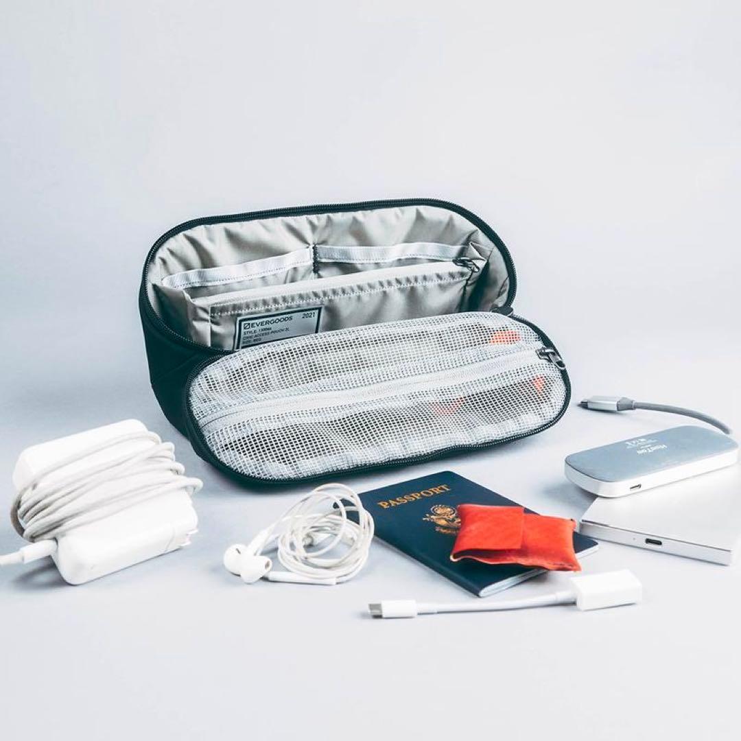 旅行かばん・小分けバッグ EVERGOODS CIVIC ACCESS POUCH 2L
