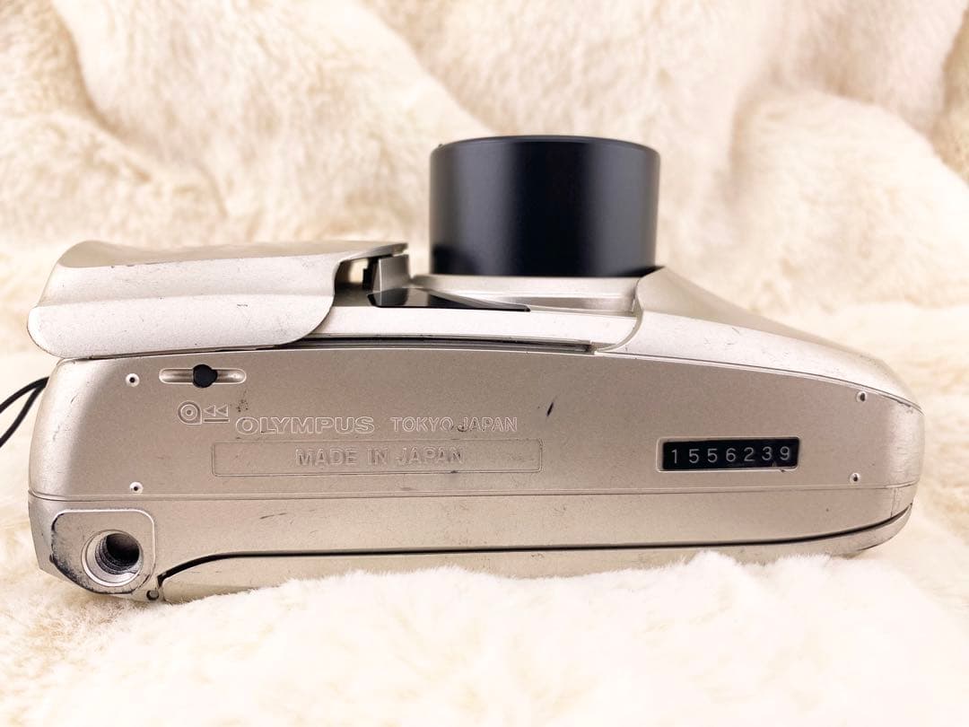 26 OLYMPUS μ ZOOM70 DELUXE フィルムカメラ