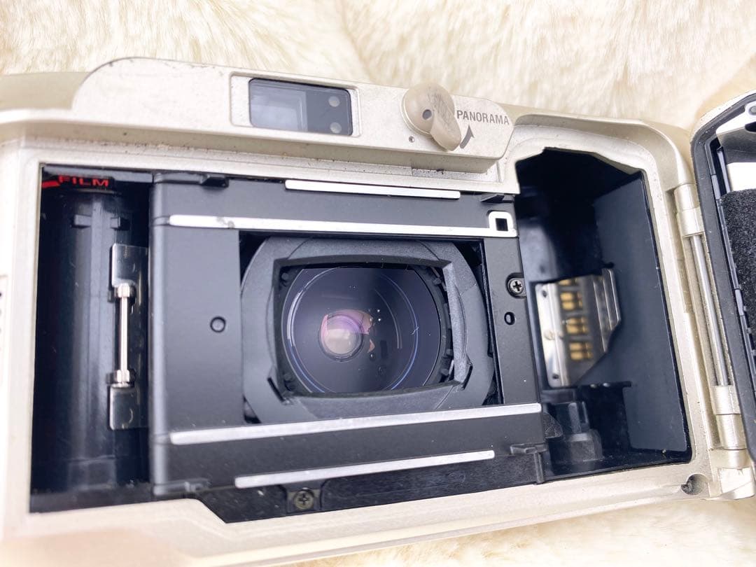 26 OLYMPUS μ ZOOM70 DELUXE フィルムカメラ