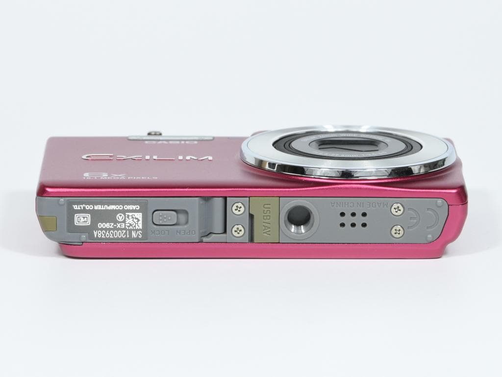 【超美品】 カシオ　CASIO EXILIM EX-Z900 レッド