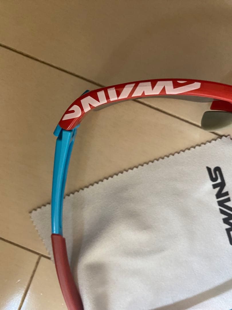 美品✨SWANS スポーツサングラス 日本製クリアミラーレンズ レッド×ブルー